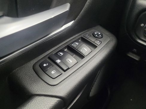 Used 2021 RAM 1500 Big Horn RWD image 26