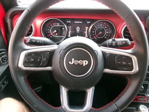 Used 2022 Jeep Wrangler Rubicon image 16