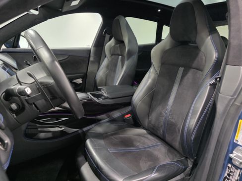 Used 2023 Aston Martin DBX AWD/4WD image 12