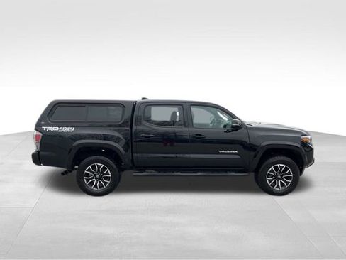 Used 2023 Toyota Tacoma TRD Sport w/ Technology Package image 8