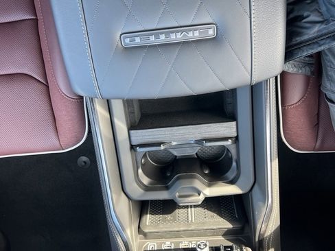 New 2026 RAM 1500 Limited image 32
