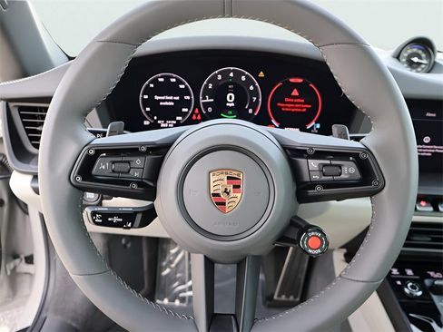 Certified 2026 Porsche 911 Targa 4 GTS image 32