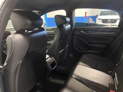 Used 2019 Honda Accord Sport image 17
