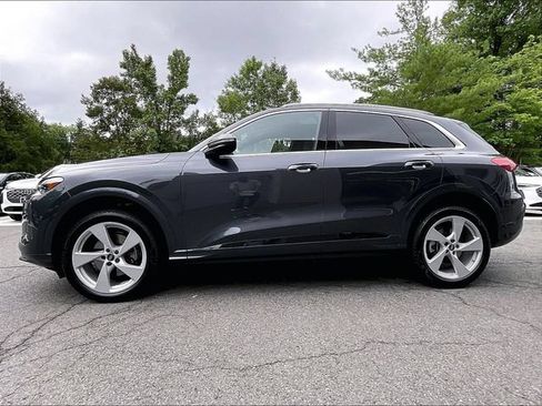 Used 2025 Audi Q5 Premium Plus w/ Premium Plus AWD/4WD image 3