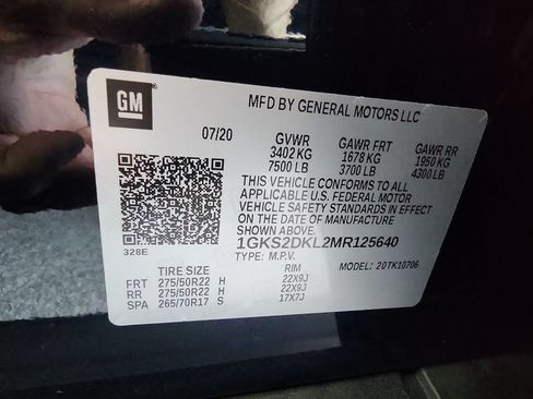 Certified 2021 GMC Yukon Denali w/ Denali Premium Package AWD/4WD image 34