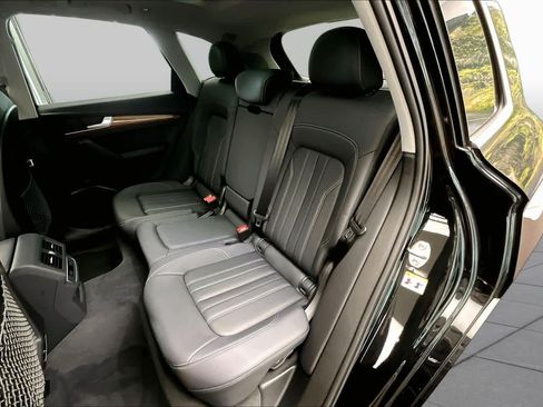 Used 2023 Audi Q5 2.0T Premium Plus AWD/4WD image 21
