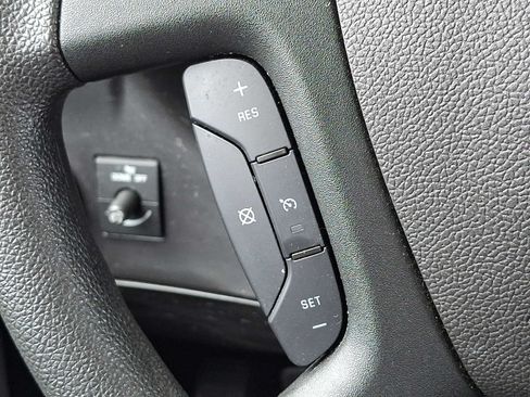 Used 2024 Chevrolet Express 2500 w/ Driver Convenience Package RWD image 18
