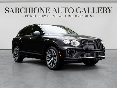 Used 2021 Bentley Bentayga w/ First Edition Specification AWD/4WD image 13