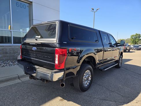 Certified 2022 Ford F350 Lariat w/ Chrome Package image 19