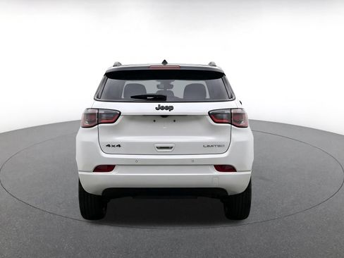 Used 2025 Jeep Compass Limited AWD/4WD image 8