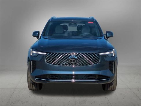 Used 2026 Volvo XC90 B6 Plus w/ Protection Package Premier image 9