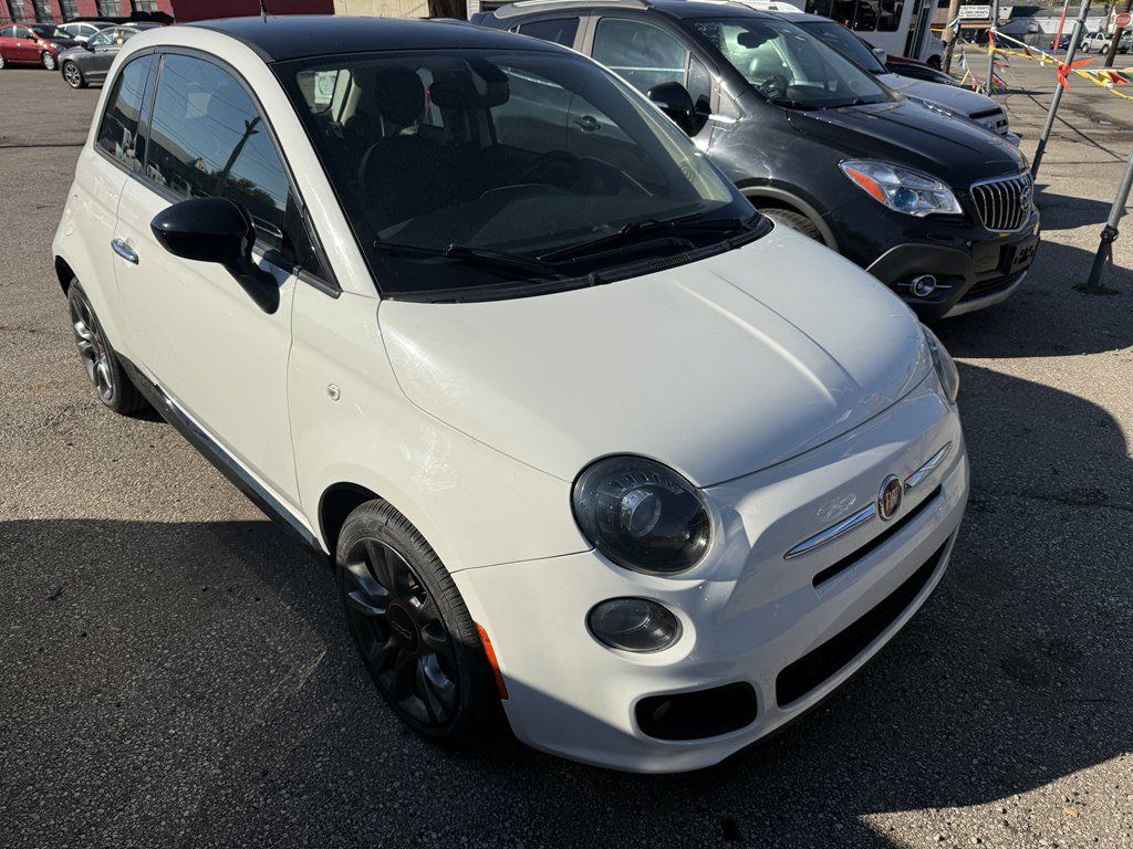 Used 2017 FIAT 500 Pop w/ Sport Black Trim Package FWD image 2