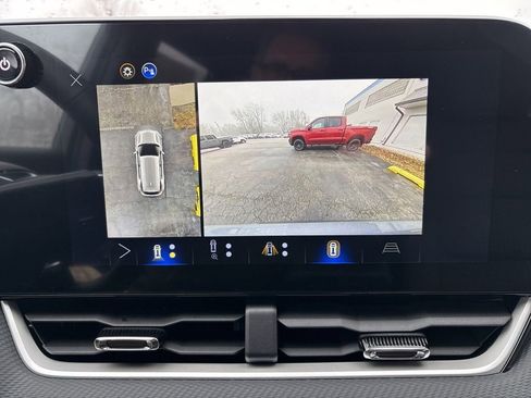 New 2026 Chevrolet Equinox LT w/ Safety and Technology Package image 17