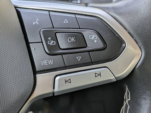 Used 2023 Volkswagen Tiguan SE FWD image 24