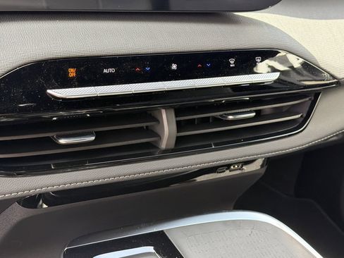 New 2026 Buick Enclave Preferred FWD image 25