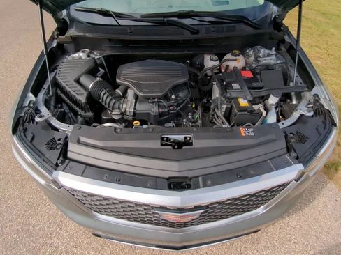 Used 2024 Cadillac XT6 Premium Luxury w/ Technology Package AWD/4WD image 27