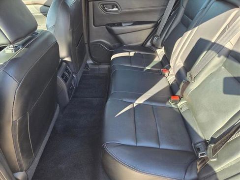 Used 2023 Nissan Rogue SL w/ SL Premium Package image 19