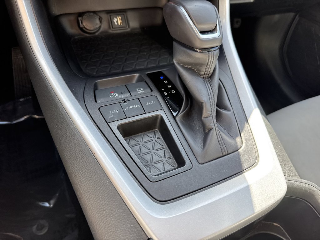 Used 2024 Toyota RAV4 XLE Premium FWD image 53