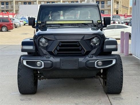 Used 2021 Jeep Gladiator Overland w/ Popular Equipment Package image 7