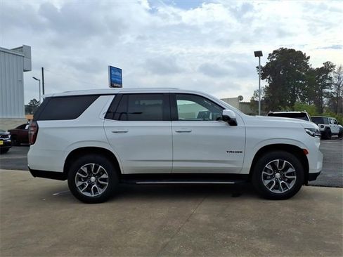 Used 2022 Chevrolet Tahoe LT w/ Luxury Package image 4