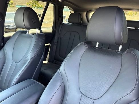 Used 2021 BMW X5 sDrive40i w/ M Sport Package RWD image 22