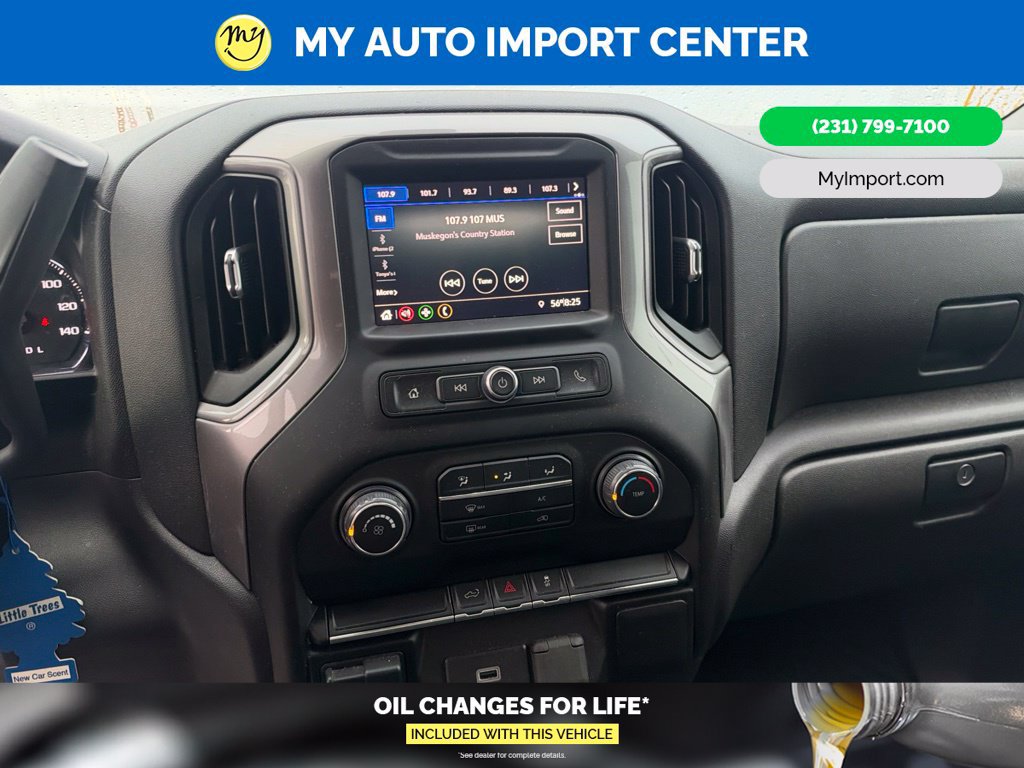Used 2020 Chevrolet Silverado 1500 Custom w/ Custom Value Package AWD/4WD image 10