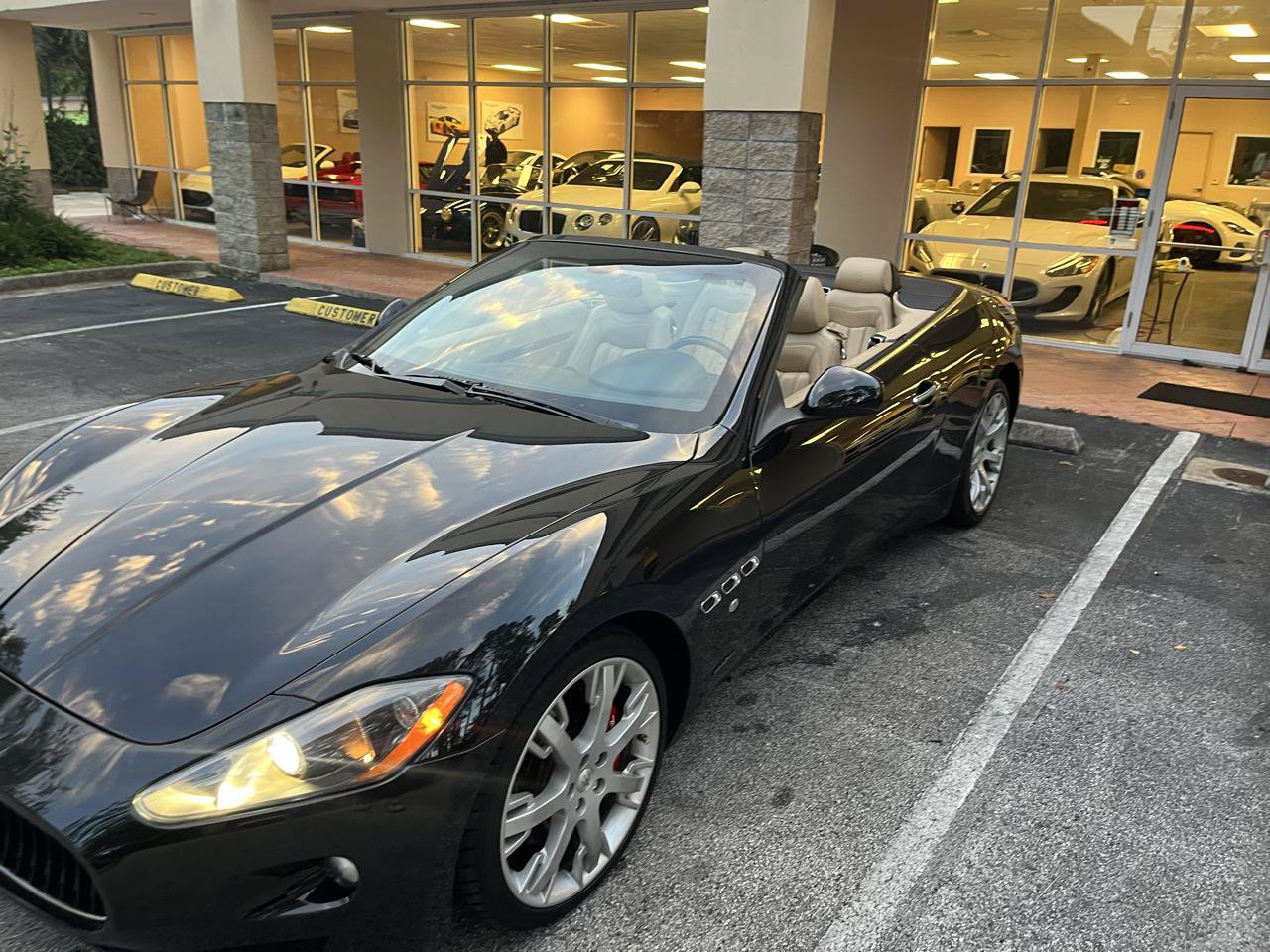 Used 2012 Maserati GranTurismo Convertible RWD image 12