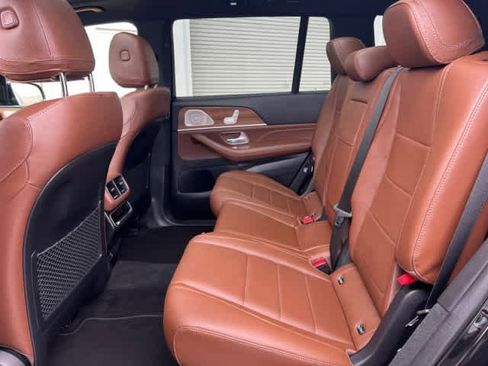 New 2025 Mercedes-Benz GLS 450 4MATIC image 5