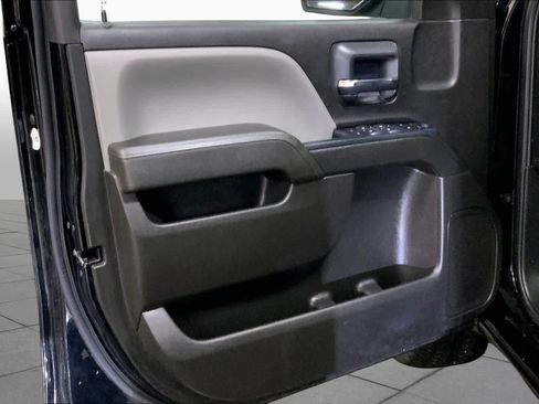 Used 2017 Chevrolet Silverado 1500 Custom w/ Custom Convenience Package AWD/4WD image 22