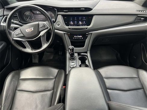 Certified 2023 Cadillac XT5 Premium Luxury w/ LPO, Floor Liner Package image 3
