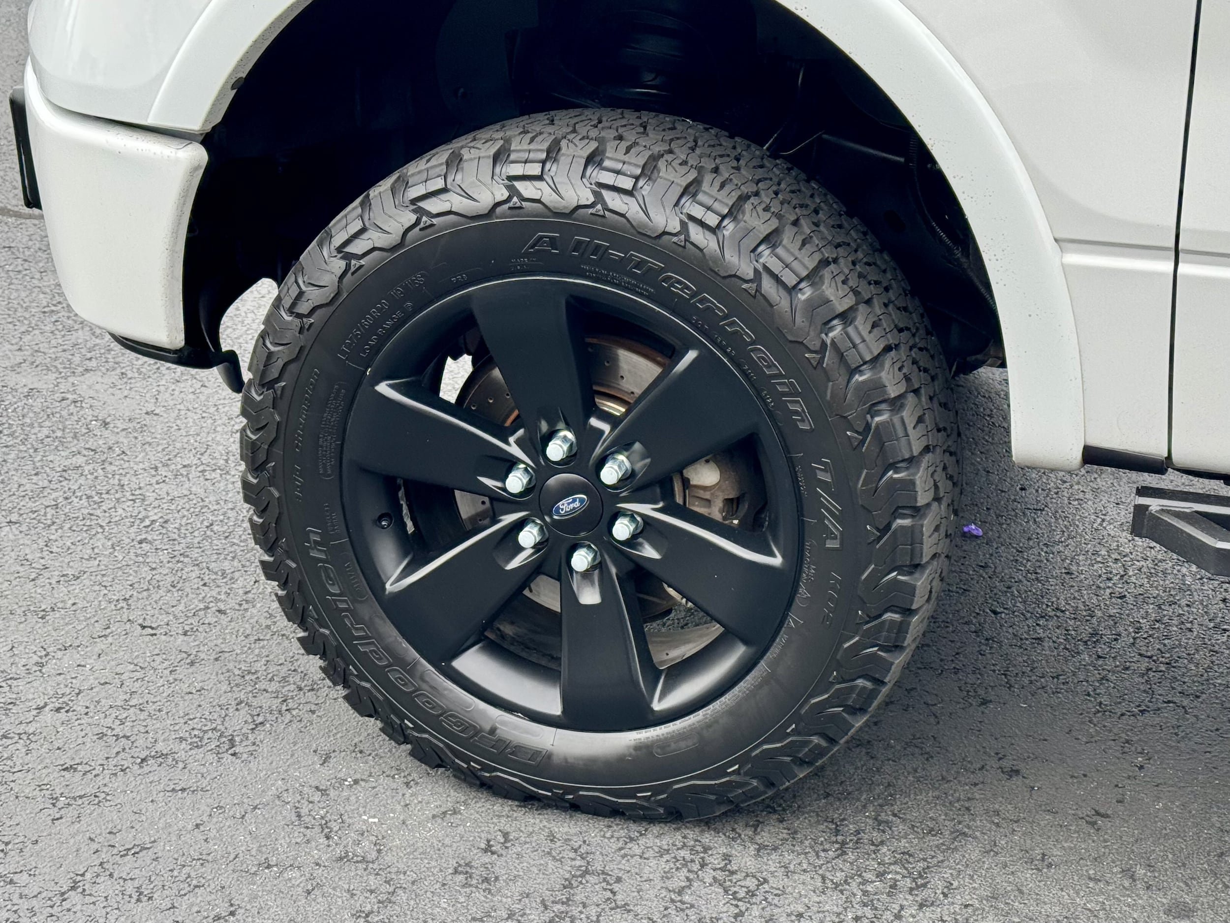 Used 2014 Ford F150 FX4 w/ Equipment Group 402A Luxury AWD/4WD image 8