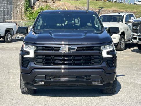 Used 2022 Chevrolet Silverado 1500 RST w/ Convenience Package II AWD/4WD image 2