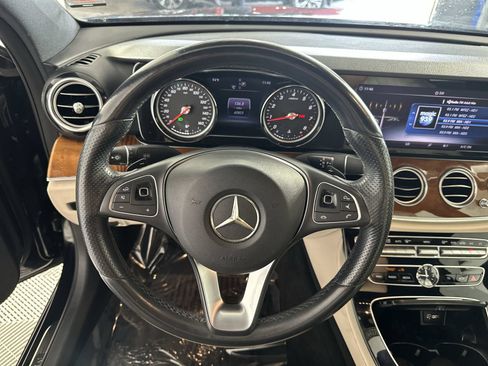 Used 2018 Mercedes-Benz E 300 image 14