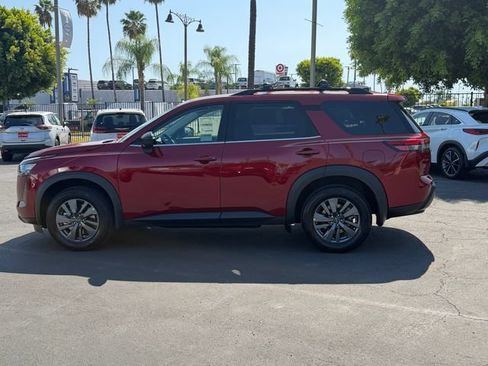 New 2026 Nissan Pathfinder SV FWD image 4