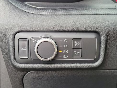 Used 2021 Ford Explorer 2WD image 12