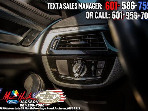 Used 2020 BMW M550i xDrive w/ Premium Package image 19