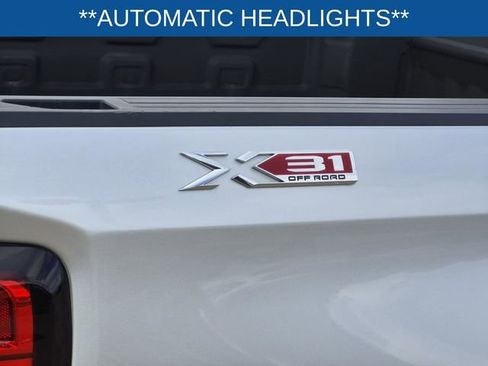 Used 2020 GMC Sierra 1500 SLT image 8