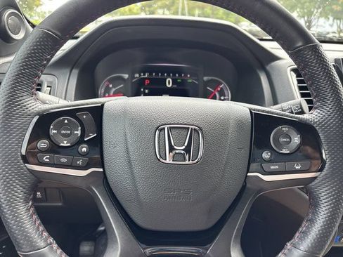 Used 2025 Honda Passport Black Edition image 33