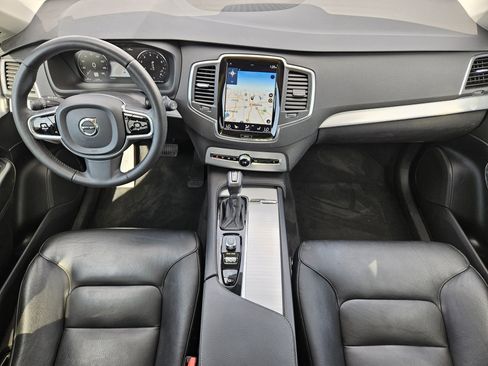 Used 2018 Volvo XC90 T6 Momentum w/ Convenience Package image 36