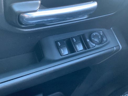 Certified 2024 Chevrolet Silverado 1500 Custom image 22