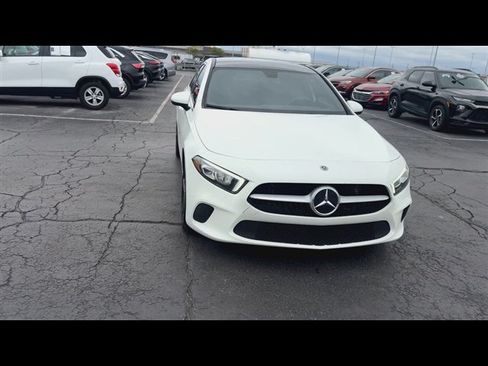 Used 2022 Mercedes-Benz A 220 image 3