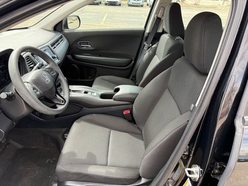 Used 2018 Honda HR-V LX image 13