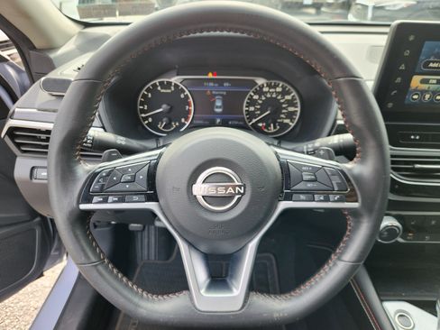 Certified 2021 Nissan Rogue Sport SV w/ Technology Package AWD/4WD image 9
