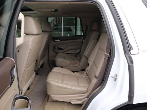 Used 2017 GMC Yukon SLT w/ Open Road Package image 16