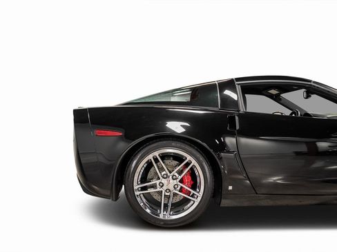 Used 2007 Chevrolet Corvette Z06 w/ Preferred Equipment Group image 25