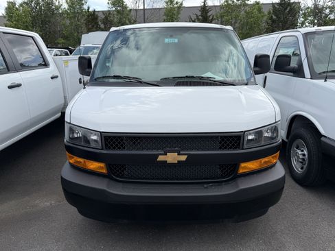 New 2026 Chevrolet Express 2500 w/ Driver Convenience Package RWD image 3