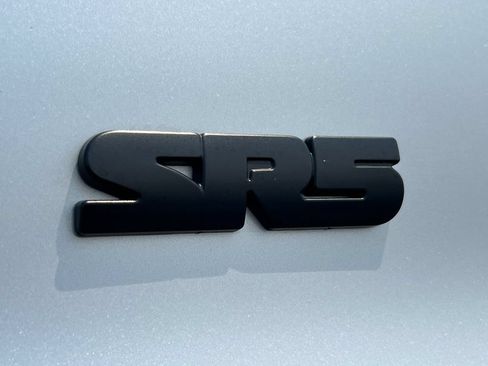 Used 2020 Toyota 4Runner SR5 Premium w/ Moonroof Package AWD/4WD image 24