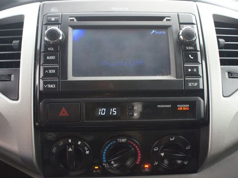 Used 2013 Toyota Tacoma 2WD Access Cab image 7