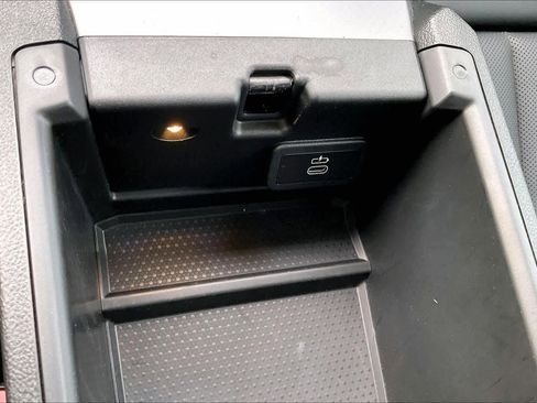 Used 2025 BMW 330i xDrive Sedan image 36