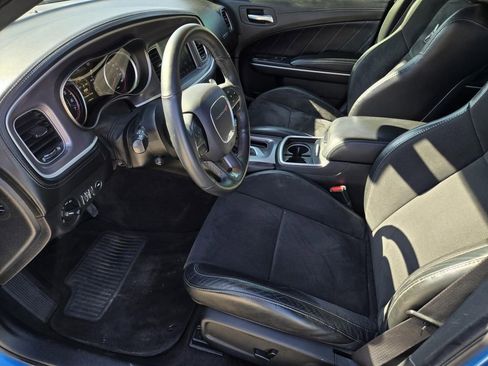 Used 2019 Dodge Charger Scat Pack w/ Dynamics Package image 15